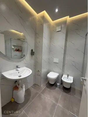 Appartamento 1+1 in affitto a Zogu i Zi, Tirana, 71 m². Foto 10 di 11