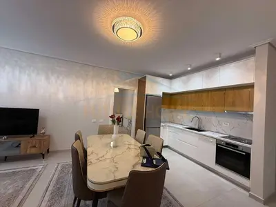 Apartament 2+1 me qera në Rruga Industriale, Tiranë, 100 m². Foto 3 nga 10