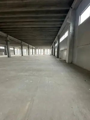 Magazinë me qera në Porto Romano, Durrës, 6 000 m². Foto 2 nga 3