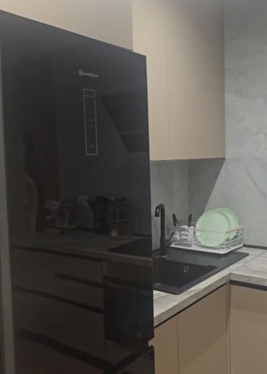 Apartament 2+1 me qera në Komuna e Parisit, Tiranë, 90 m². Foto 3 nga 3