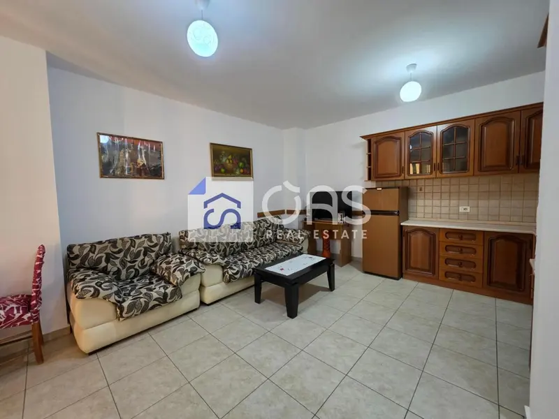 Appartamento 1+1 in affitto a Bulevardi Zogu I, Tirana, 54 m²