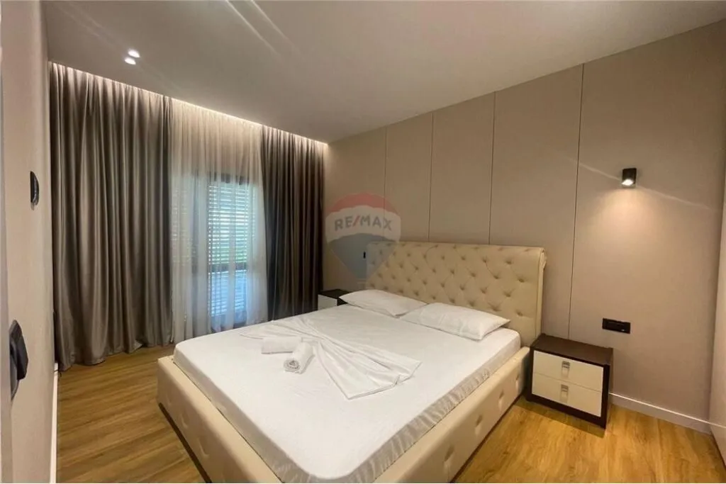 Apartment 1+1 for rent in Rruga Dush Strati, Vlorë, 75 m². Photo 1 of 8