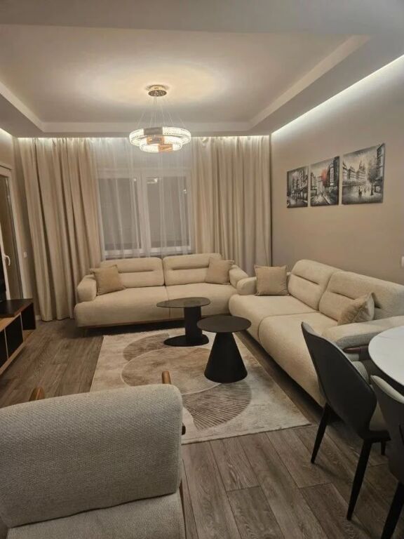 Apartament 2+1 me qera në Ish Dogana, Tiranë, 91 m². Foto 2 nga 3