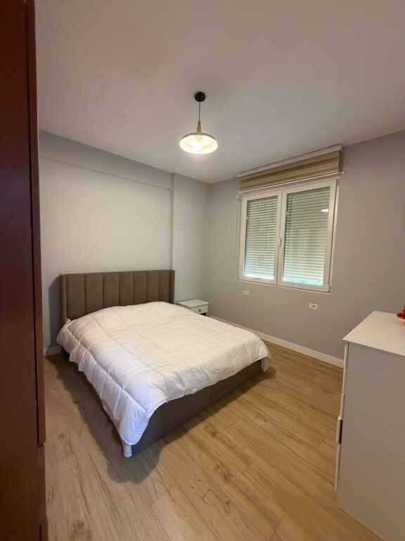 Shtëpi private 2+1 me qera në Ish Fusha e Aviacionit, Tiranë, 90 m². Foto 3 nga 3