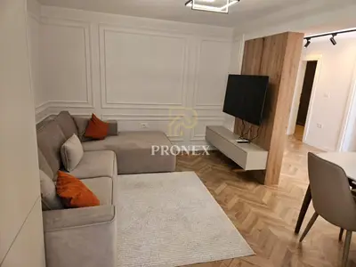 Apartament 2+1 me qera në Tregu Elektrik, Tiranë, 70 m². Foto 3 nga 9