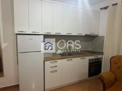 Apartament 1+1 me qera në Myslym Shyri, Tiranë, 60 m². Foto 1 nga 7