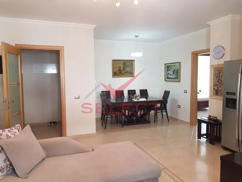 Appartamento 2+1 in affitto a Liceu Artistik, Tirana, 87 m²