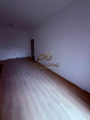 Negozio in affitto a Laprakë, Tirana, 76 m². Foto 2 di 4