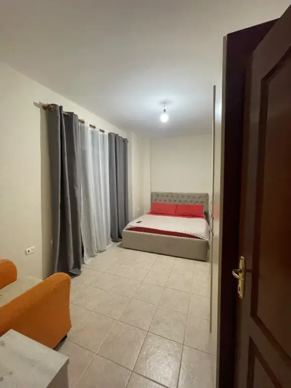 Appartamento 1+1 in affitto a Komuna e Parisit, Tirana, 65 m². Foto 3 di 3