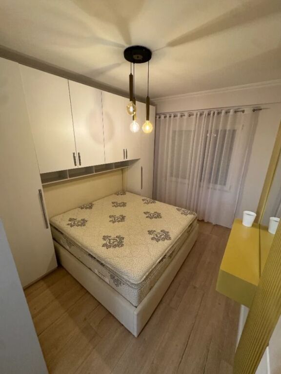 Apartament 1+1 me qera në Astir, Tiranë, 70 m². Foto 3 nga 3