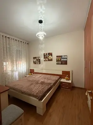 Apartment 1+1 for rent in Rruga e Bogdanëve, Tirana, 76 m². Photo 4 of 5