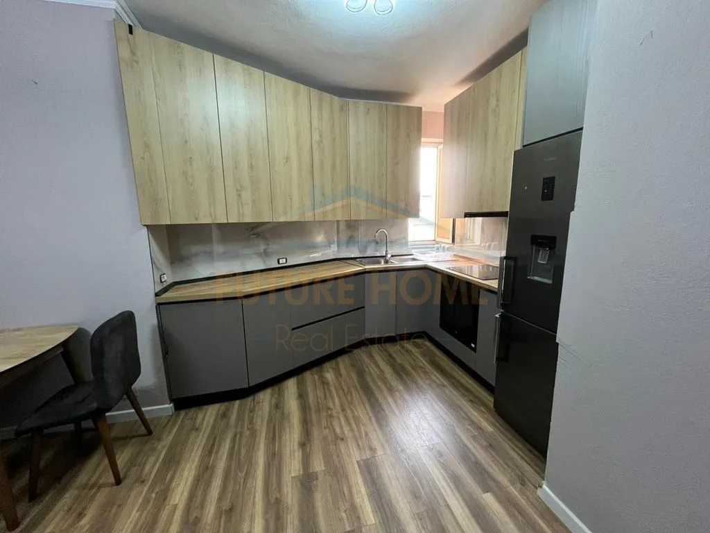 Apartament 2+1 me qera në Qendër, Durrës, 72 m². Foto 1 nga 6