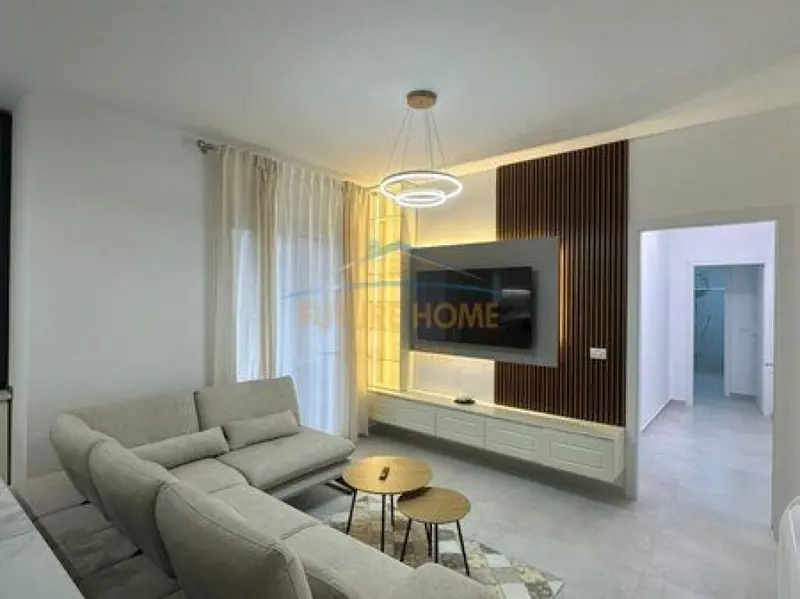 Apartment 2+1 for rent in Shkolla e Kuqe, Tirana, 99 m²