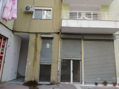 Dyqan me qera në Rruga Thoma Koxhaj, Tiranë, 30 m². Foto 3 nga 4