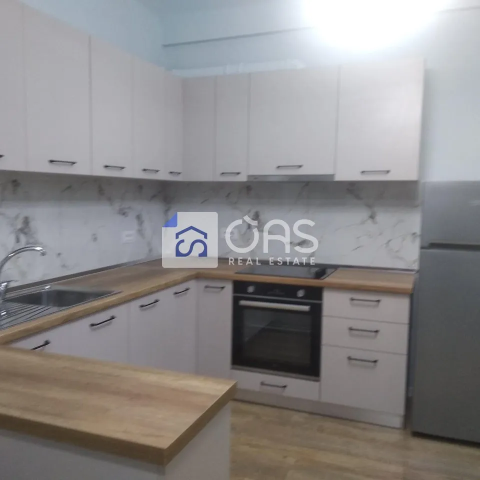 Appartamento 1+1 in affitto a Laprakë, Tirana, 80 m². Foto 1 di 6