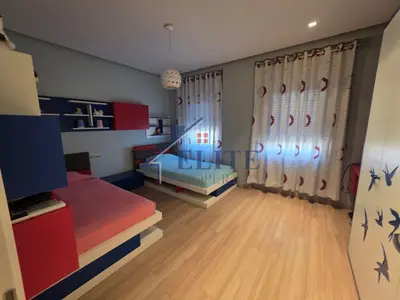 Appartamento 2+1 in affitto a Zogu i Zi, Tirana, 110 m². Foto 9 di 12