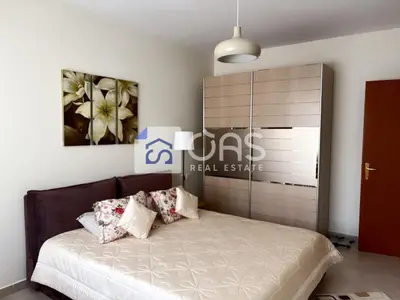 Apartament 1+1 me qera në Komuna e Parisit, Tiranë, 74 m². Foto 2 nga 4