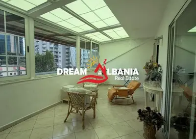 Apartament 2+1 me qera në Blloku, Tiranë, 100 m². Foto 5 nga 7