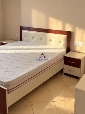 Apartament 1+1 me qera në Pallatet Cabej, Tiranë, 60 m². Foto 4 nga 5