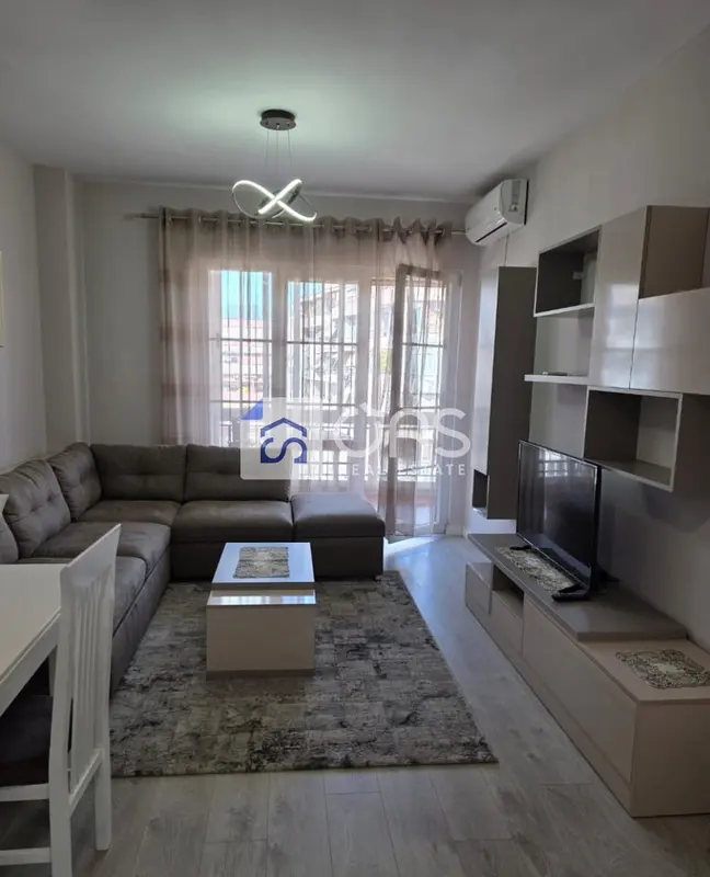 Appartamento 1+1 in affitto ad Astir, Tirana, 60 m²