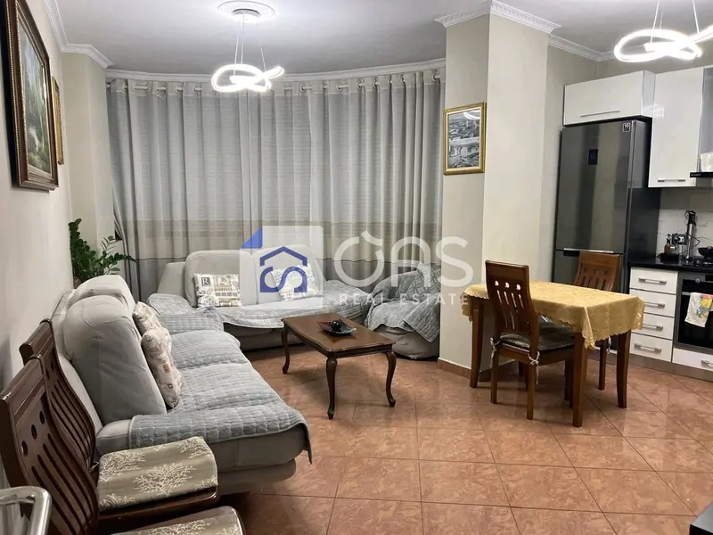 Appartamento 2+1 in affitto a Toptani, Tirana, 115 m²