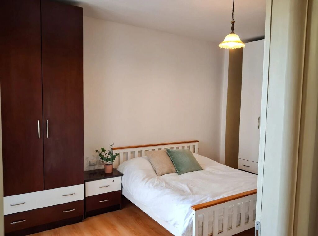 Appartamento 1+1 in affitto a Sheshi Skënderbej, Tirana, 78 m². Foto 3 di 3
