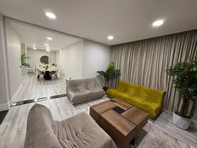Appartamento 2+1 in affitto a Blloku, Tirana, 120 m². Foto 4 di 7