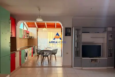 Apartament 1+1 me qera në Rruga Fortuzi, Tiranë, 74 m². Foto 5 nga 6