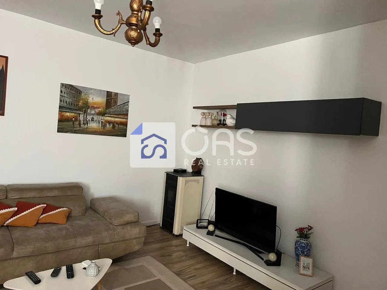 Appartamento 3+1 in affitto a Qsut, Tirana, 140 m². Foto 1 di 5