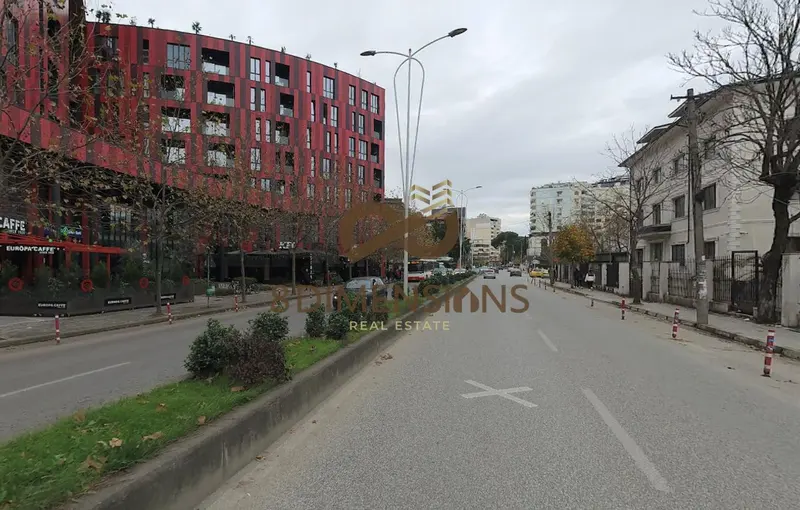 Office for rent in Rruga e Elbasanit, Tirana, 120 m²