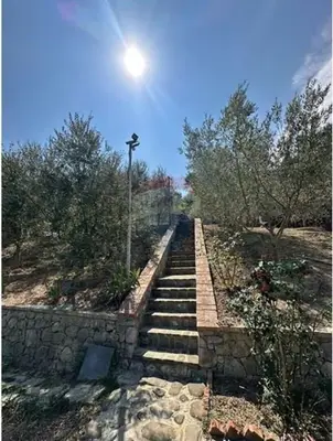 Villa for rent in Berzhite, Tirana, 156 m². Photo 3 of 3