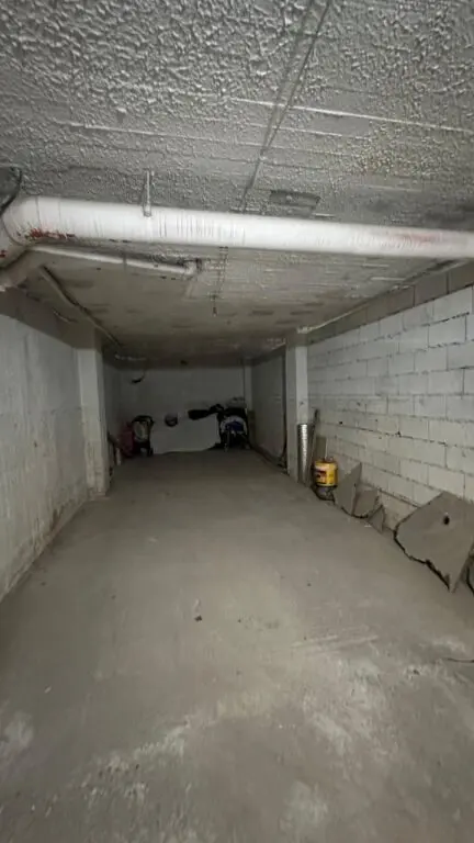 Garazh me qera në Rruga Shoqeria Bashkimi, Durrës, 22 m²