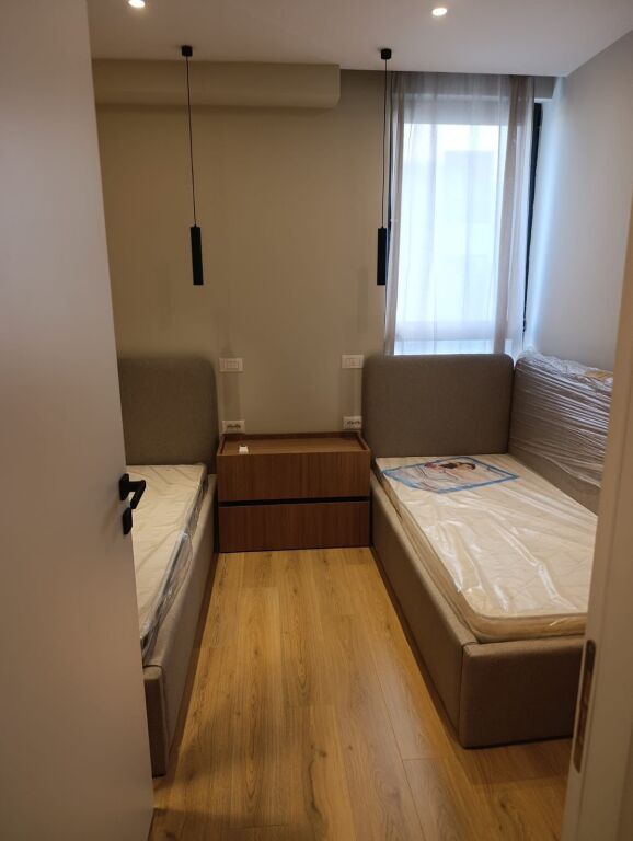 Apartament 2+1 me qera në Jordan Misja, Tiranë, 100 m². Foto 3 nga 3