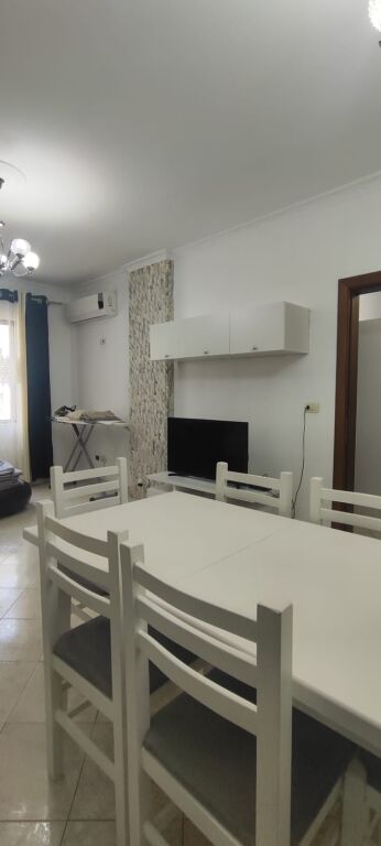 Apartment 1+1 for rent in Fresku, Tirana, 65 m². Photo 1 of 3
