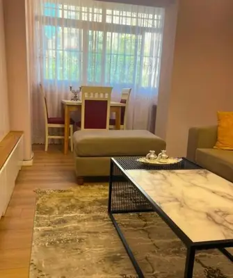 Apartament 3+1 me qera në Petro Nini Luarasi, Tiranë, 80 m². Foto 3 nga 9
