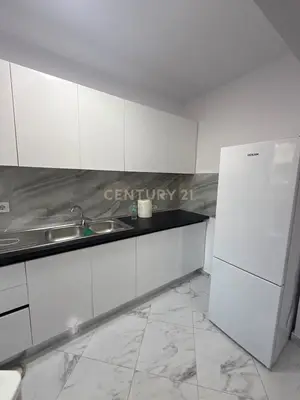 Appartamento 2+1 in affitto a Spitallë, Durazzo, 80 m². Foto 1 di 8