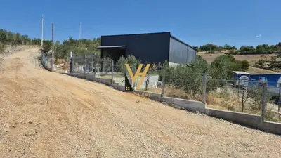 Magazinë me qera në Vaqarr, Tiranë, 415 m². Foto 1 nga 3