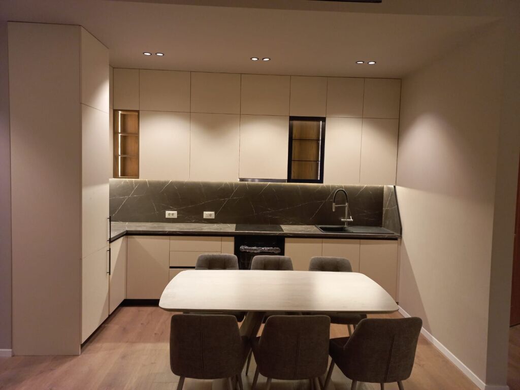 Appartamento 2+1 in affitto a Kompleksi Delijorgji, Tirana, 125 m². Foto 3 di 3