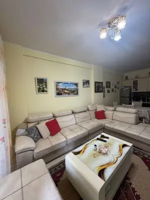 Appartamento 2+1 in affitto ad Astir, Tirana, 112 m². Foto 1 di 7