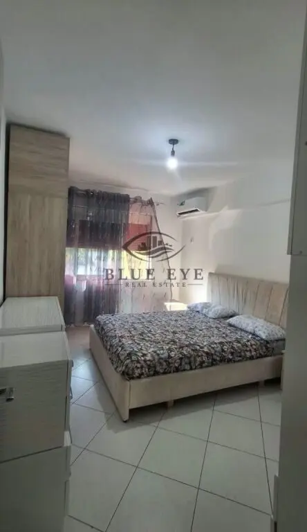 Appartamento 1+1 in affitto a Spitali, Durazzo, 98 m²