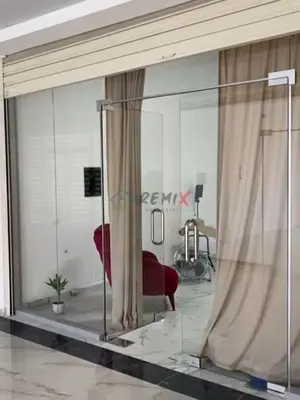 Locale commerciale in affitto a Sheshi Pranvera, Durazzo, 60 m². Foto 3 di 4