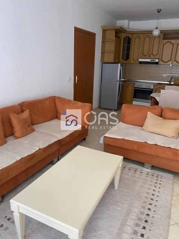 Appartamento 3+1 in affitto a Spaku, Tirana, 120 m². Foto 1 di 5