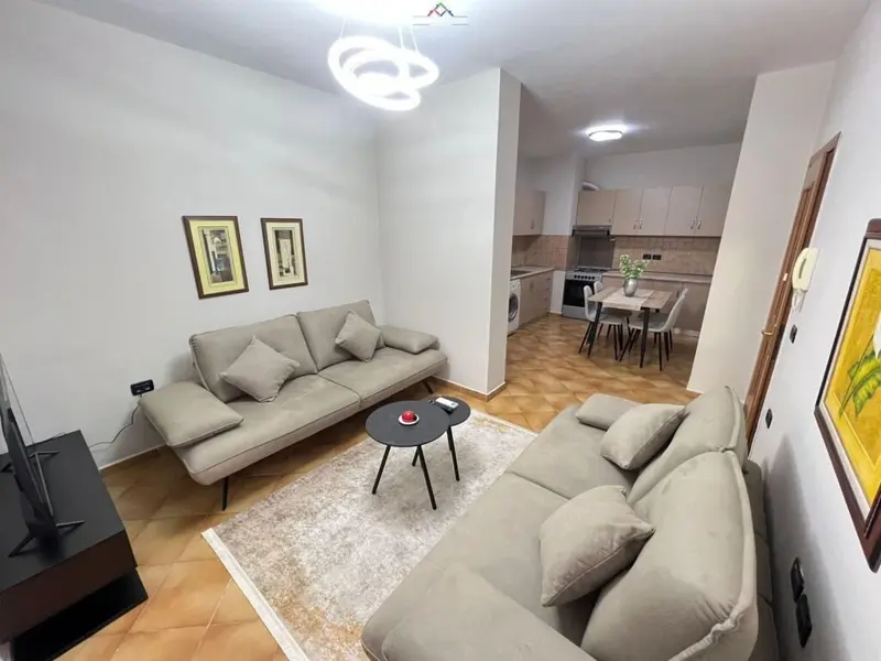 Appartamento 1+1 in affitto a Rruga Sami Frashëri, Tirana, 65 m²