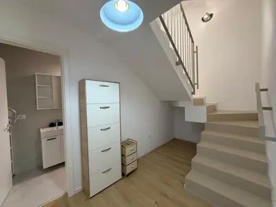 Vilë me qera në Liqeni i Farkes, Tiranë, 200 m². Foto 8 nga 12