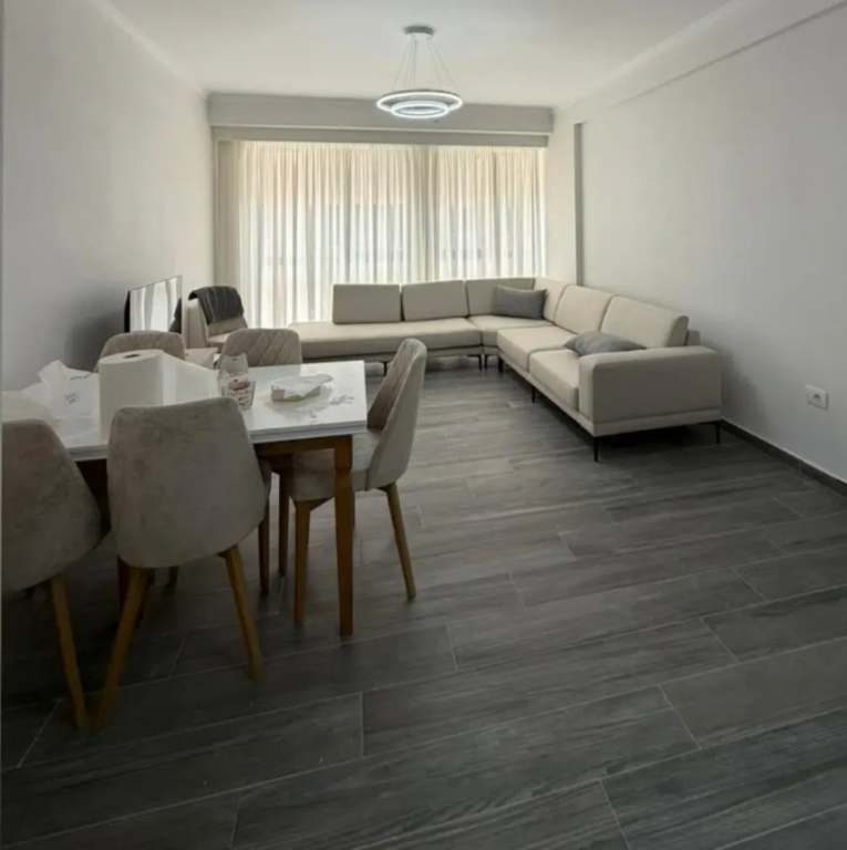 Appartamento 1+1 in affitto ad Astir, Tirana, 70 m². Foto 3 di 3