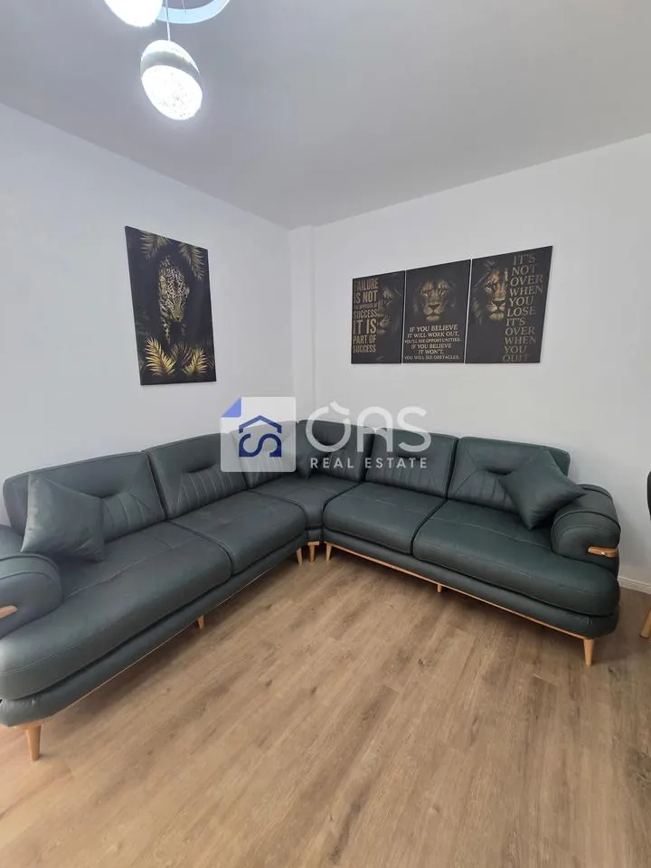 Appartamento 1+1 in affitto a Dajt, Tirana, 74 m². Foto 1 di 5