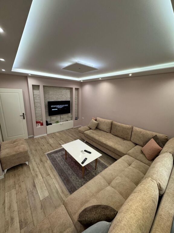 Appartamento 1+1 in affitto a 21 Dhjetori, Tirana, 64 m². Foto 1 di 3