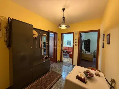 Apartament 2+1 me qera në Rruga Fortuzi, Tiranë, 90 m². Foto 6 nga 7