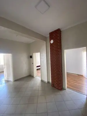 House 3+1 for rent in Sauk, Tirana, 135 m². Photo 9 of 11