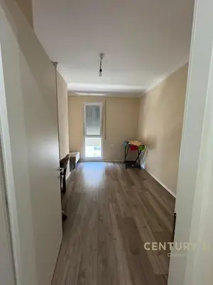 Apartment 2+1 for rent in Univers City, Tirana, 92 m². Photo 2 of 6